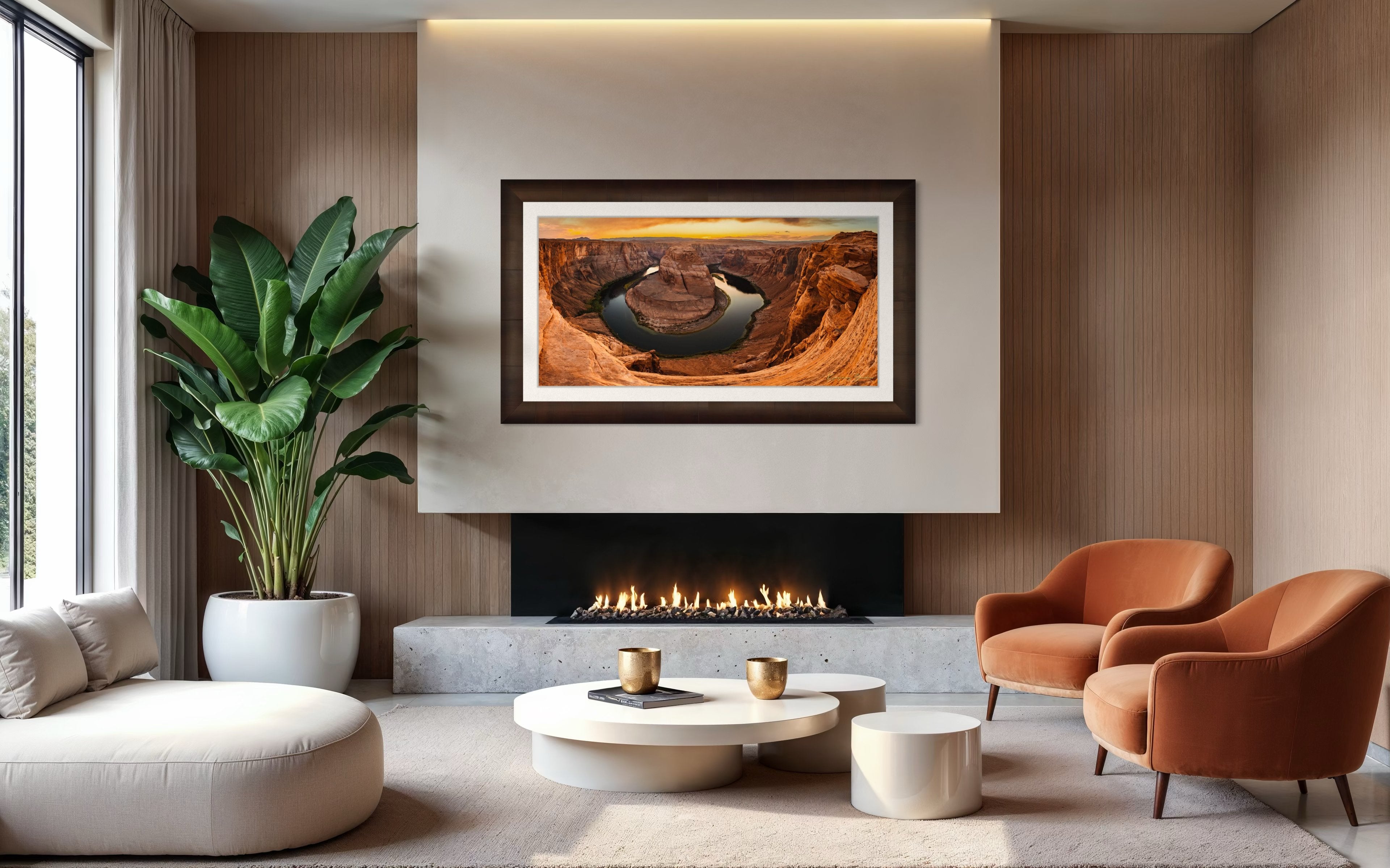 Panoramic view of Horseshoe Bend near Page with Colorado River flowing through a sandstone canyon during sunset. #Finish_Roma Cigar Leaf Frame & Bright Liner