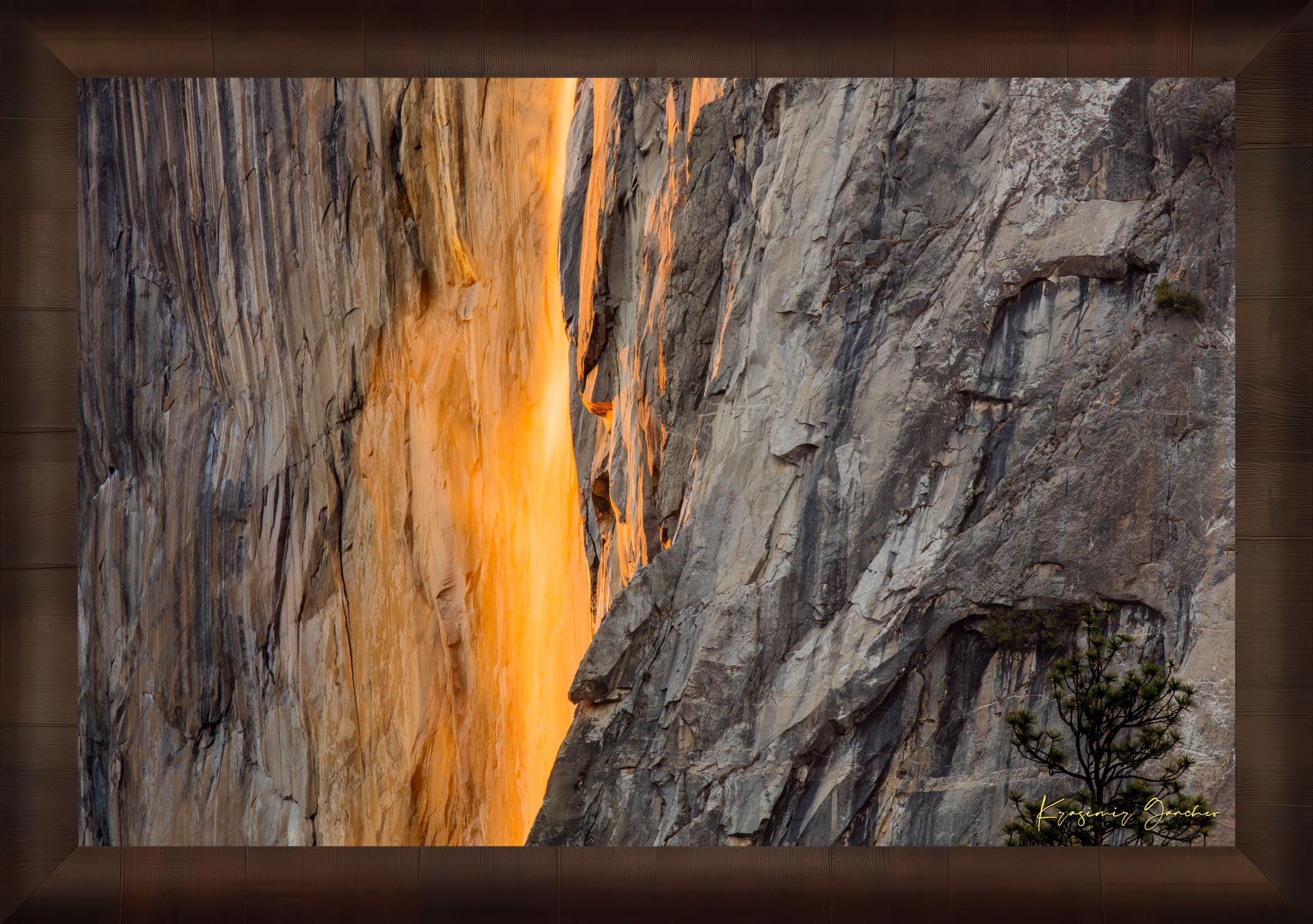 Firefall phenomenon on El Capitan monolith as sunlight reflects off Horsetail Fall mist during sunset in Yosemite National Park. #Finish_Roma Cigar Leaf Frame