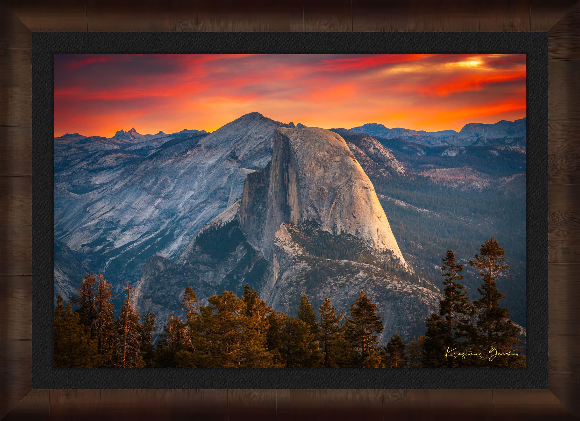 Half Dome monolith at sunrise in Yosemite National Park, with cloud formations and natural light. #Finish_Roma Cigar Leaf Frame & Dark Liner