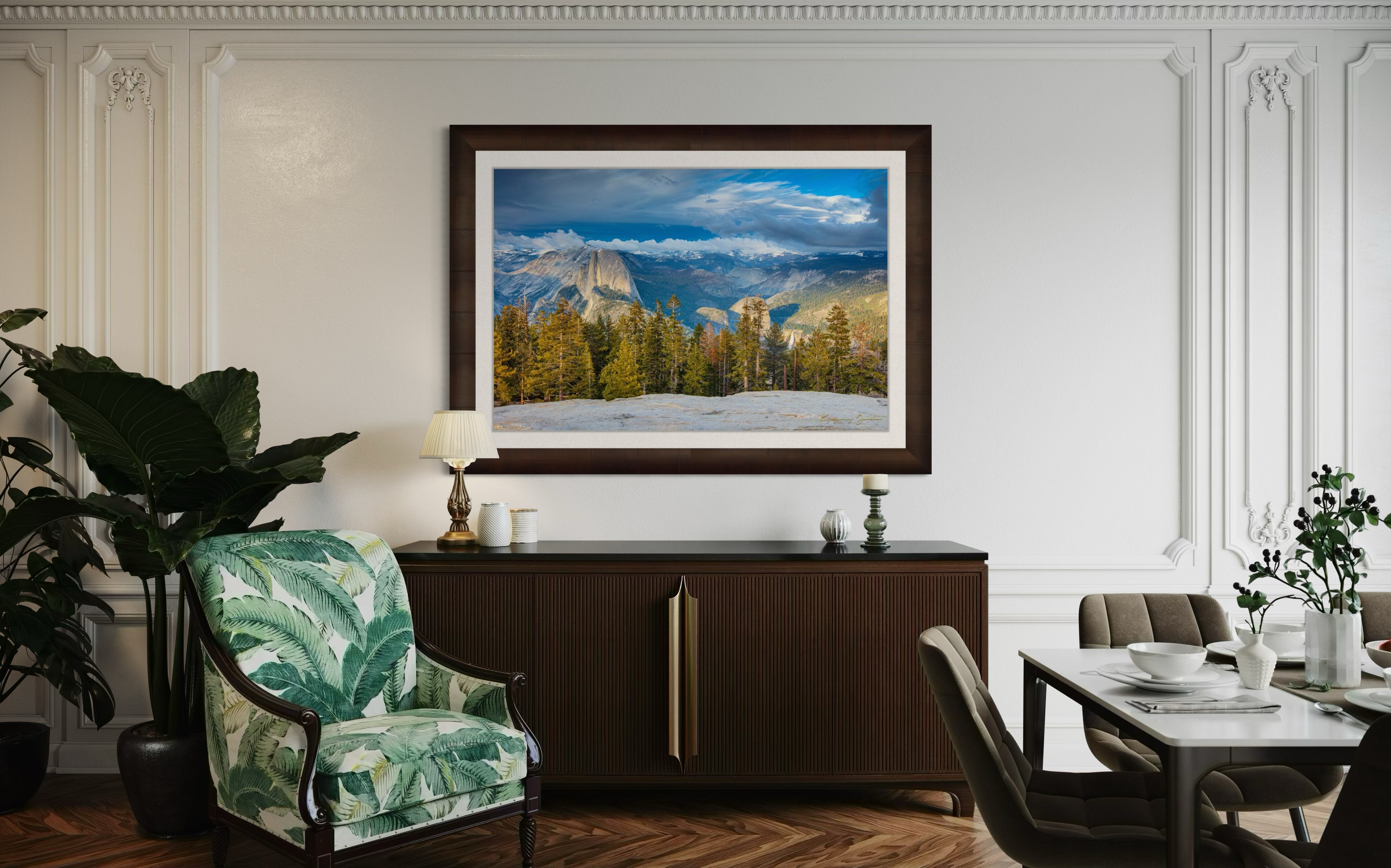 Yosemite Valley panorama beneath moving clouds, featuring monoliths and pine forests in the distance. #Finish_Roma Cigar Leaf Frame & Bright Liner