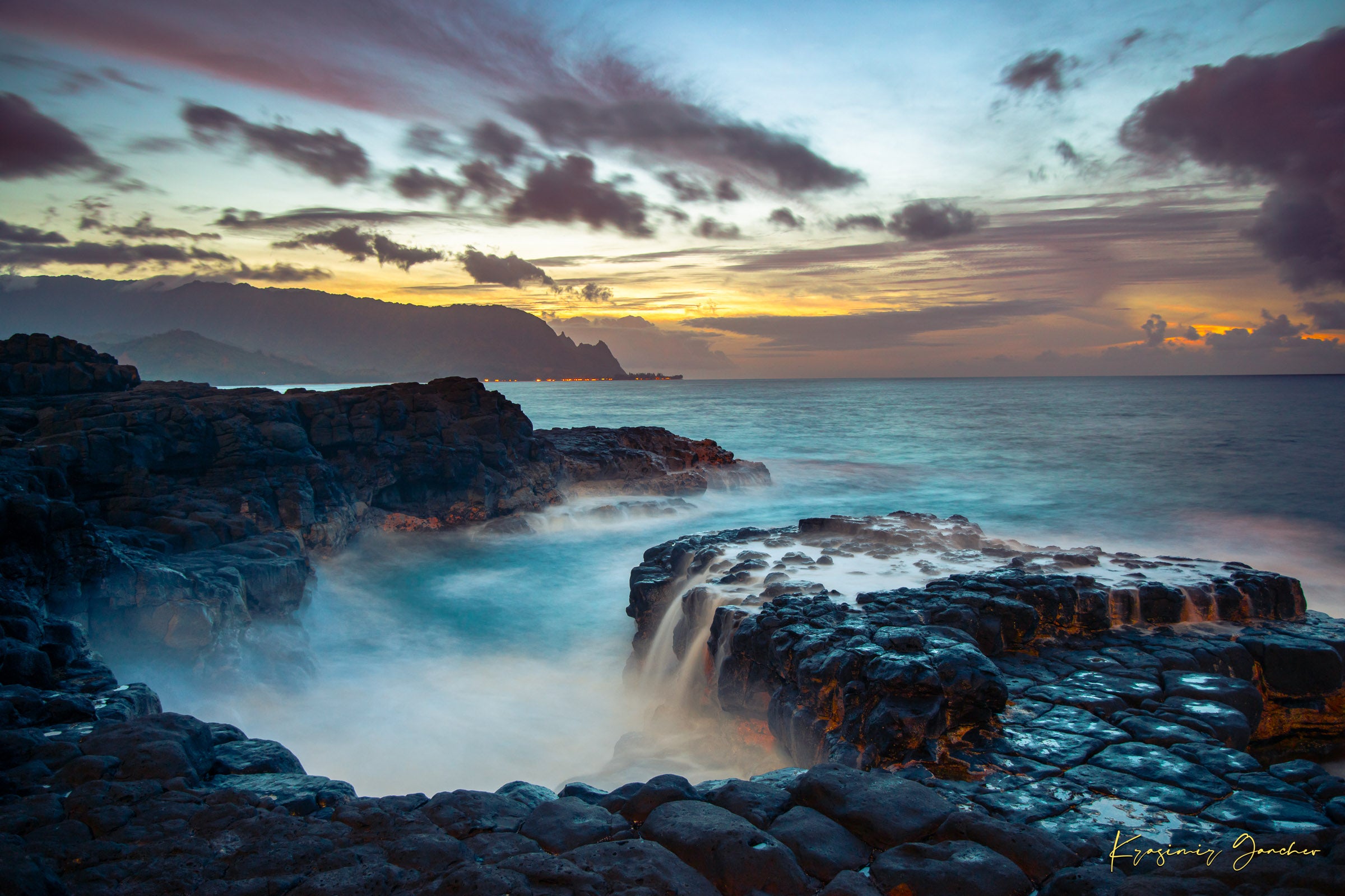 Tide pool along the coastal cliffs of Queen’s Bath, Kauai, illuminated by a glowing sunset. #Finish_Acrylic Recess