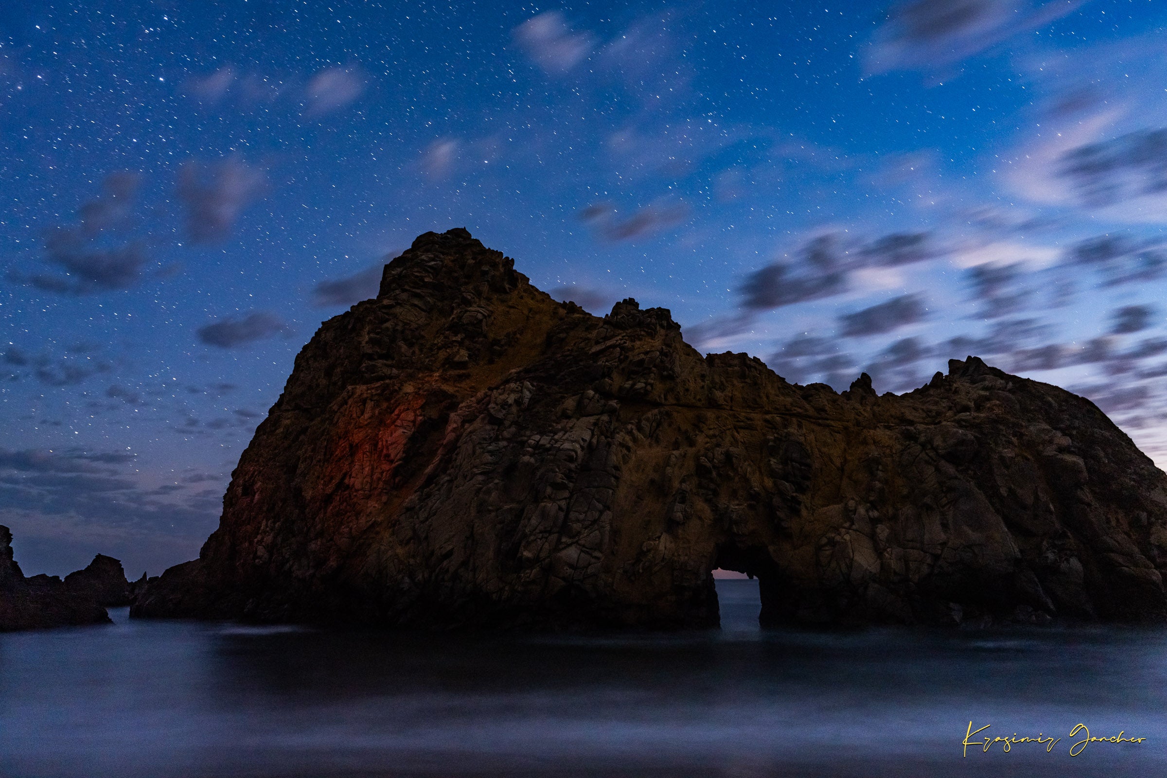 Keyhole Arch silhouette against a starry sky over the ocean at Pfeiffer Beach in Big Sur, California. #Finish_Acrylic Recess