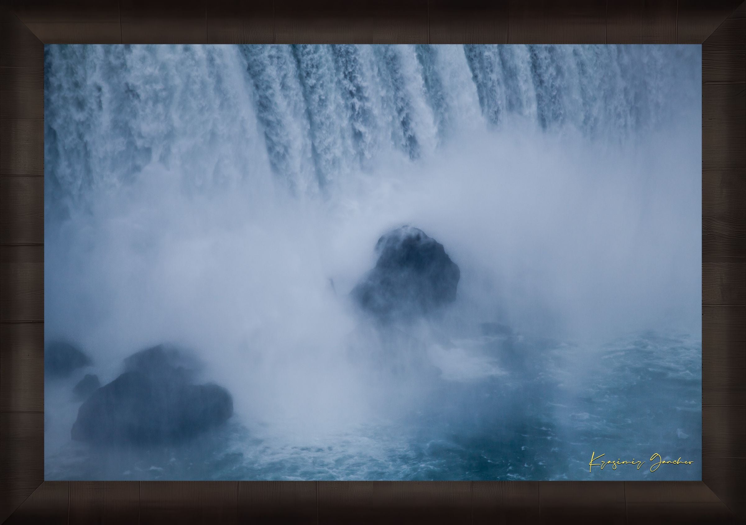 Waterfall at Niagara Falls under daytime light with persistent mist in the air. #Finish_Roma Dark Ash Frame