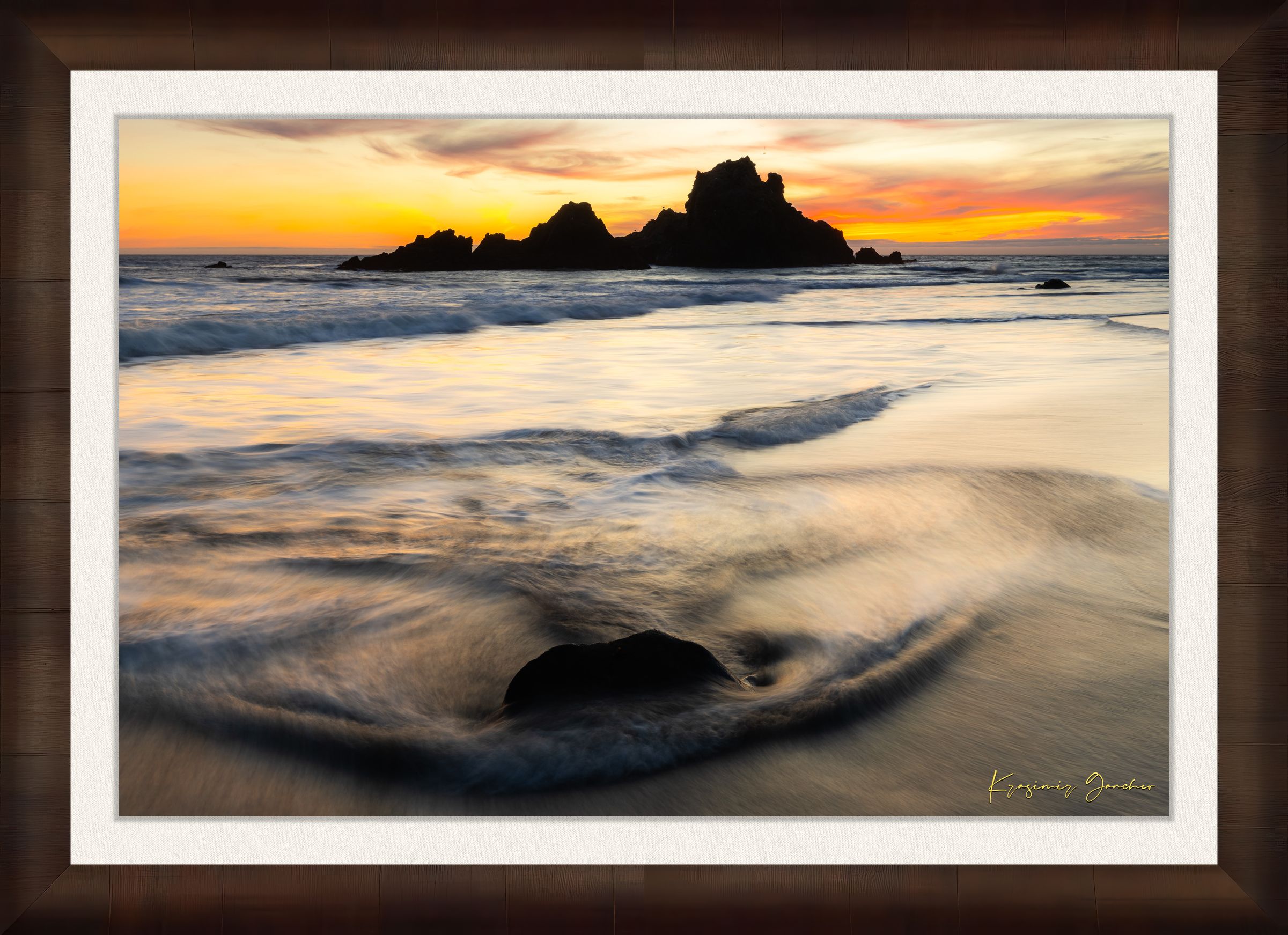 Beach scene at Pfeiffer Beach in Big Sur featuring sea stack, golden hour light, clouds, and gentle rolling waves. #Finish_Roma Cigar Leaf Frame & Bright Liner