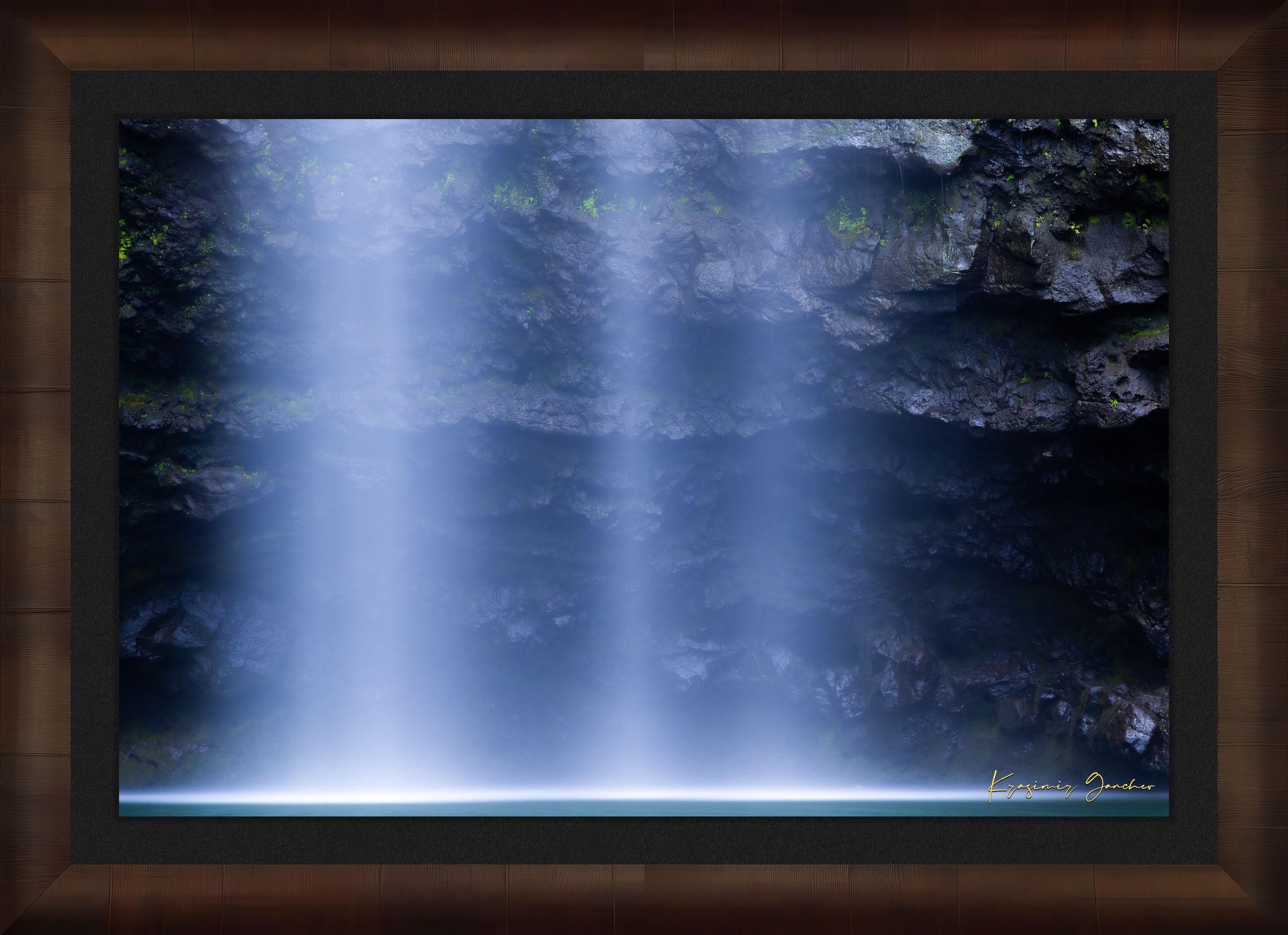 Waterfall descending from cliff into mist at Hanakapiai Falls, Kauai, illuminated by daylight. #Finish_Roma Cigar Leaf Frame & Dark Liner