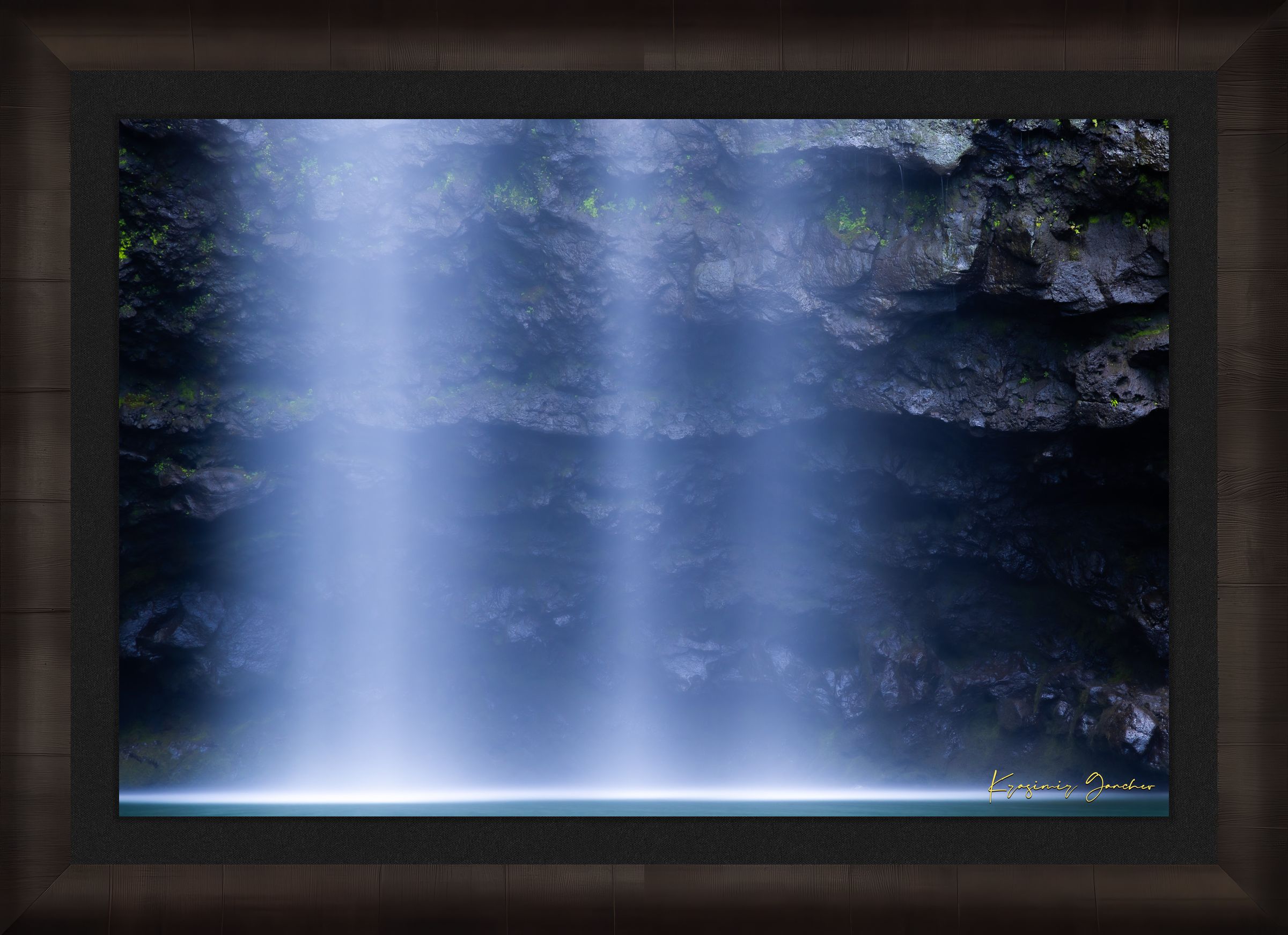 Waterfall descending from cliff into mist at Hanakapiai Falls, Kauai, illuminated by daylight. #Finish_Roma Dark Ash Frame & Dark Liner