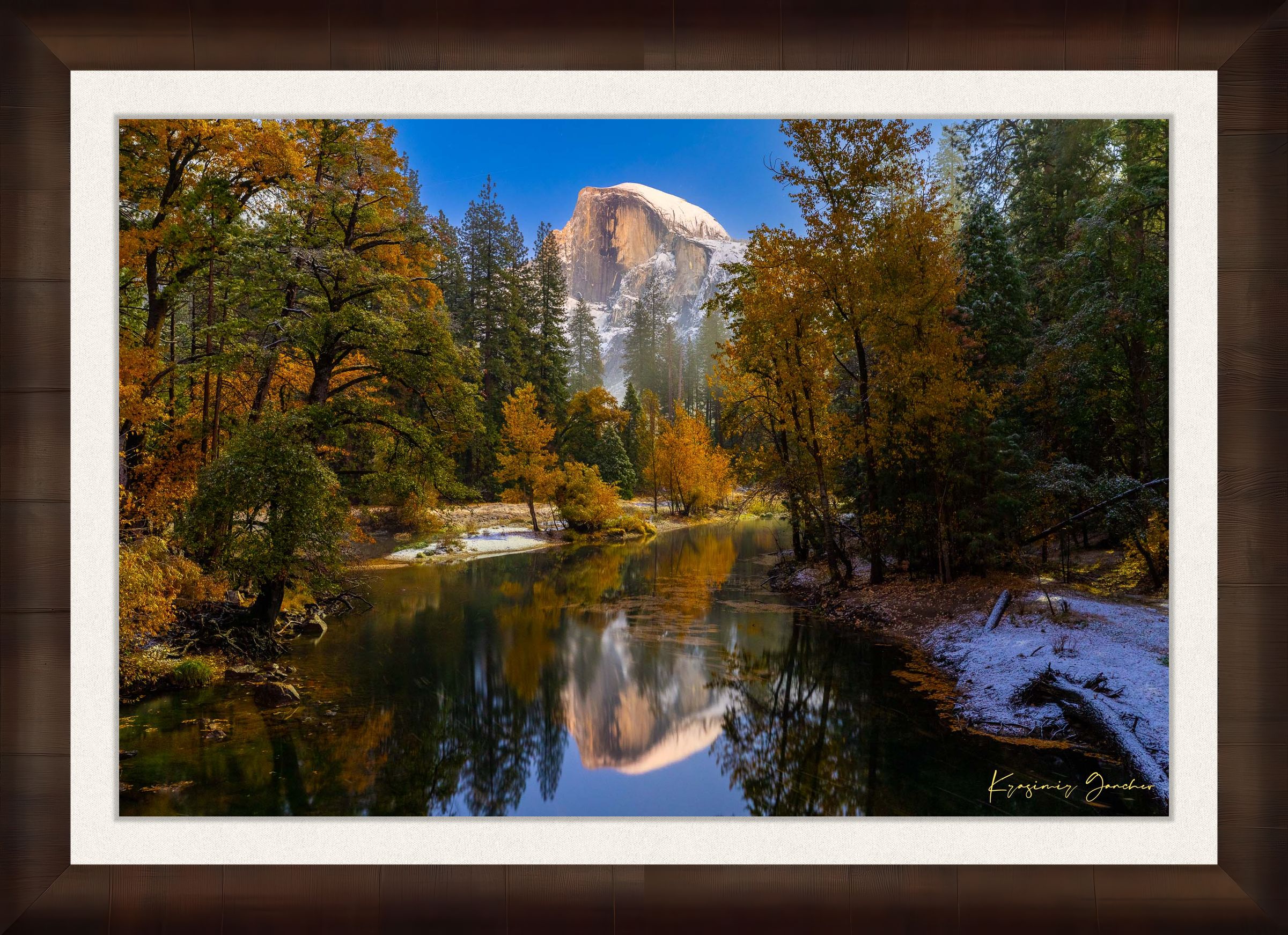 Half Dome monolith and valley at starlit night in Yosemite National Park, reflecting in a flowing river with clouds. #Finish_Roma Cigar Leaf Frame & Bright Liner