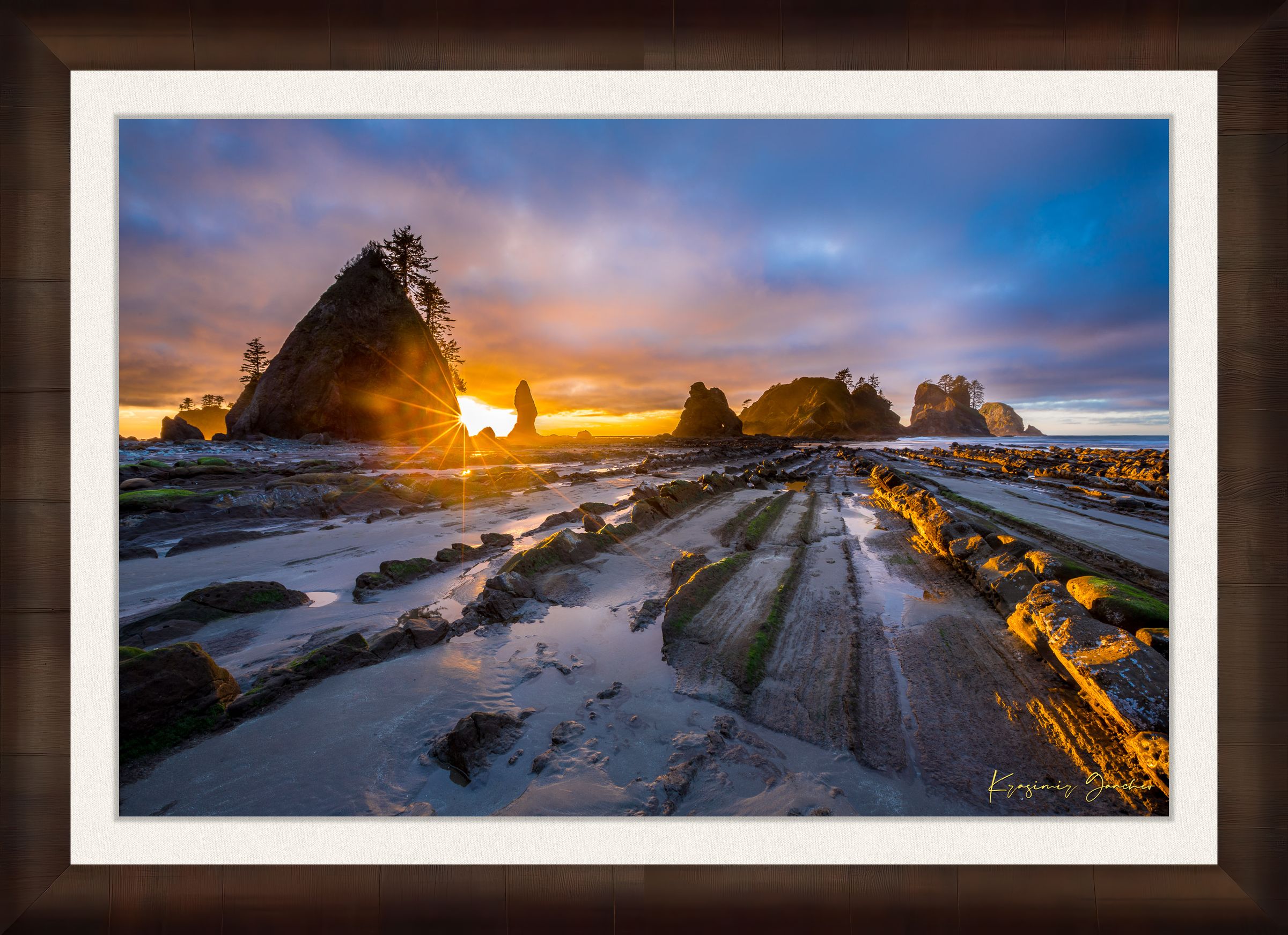 Golden sunset over ocean waves at Shi Shi Beach; silhouetted sea stacks stand against cloudy skies. #Finish_Roma Cigar Leaf Frame & Bright Liner