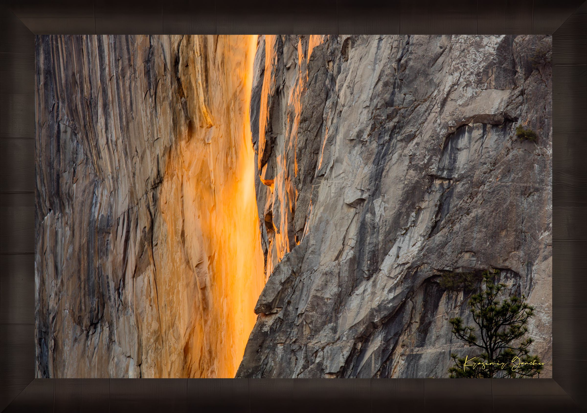 Firefall phenomenon on El Capitan monolith as sunlight reflects off Horsetail Fall mist during sunset in Yosemite National Park. #Finish_Roma Dark Ash Frame