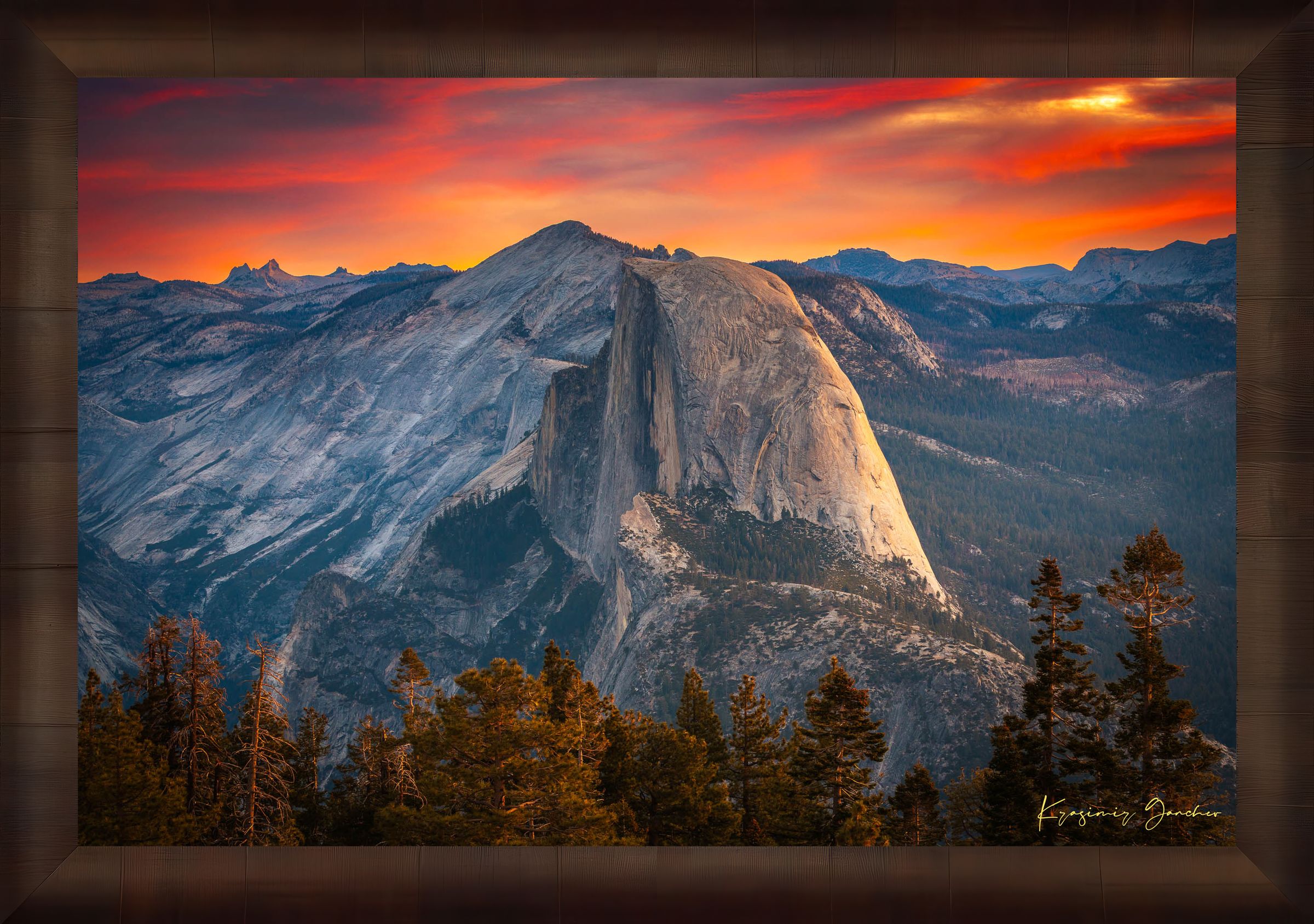Half Dome monolith at sunrise in Yosemite National Park, with cloud formations and natural light. #Finish_Roma Cigar Leaf Frame