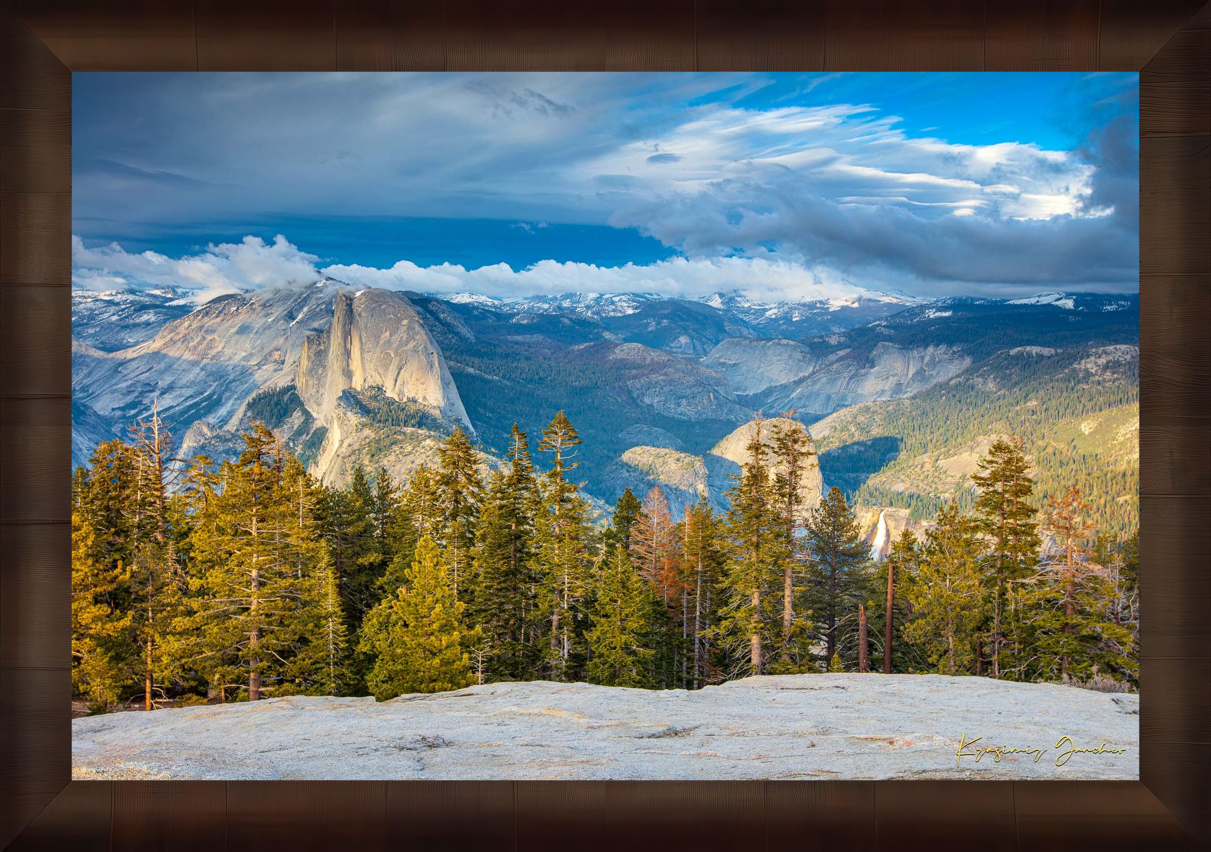 Yosemite Valley panorama beneath moving clouds, featuring monoliths and pine forests in the distance. #Finish_Roma Cigar Leaf Frame