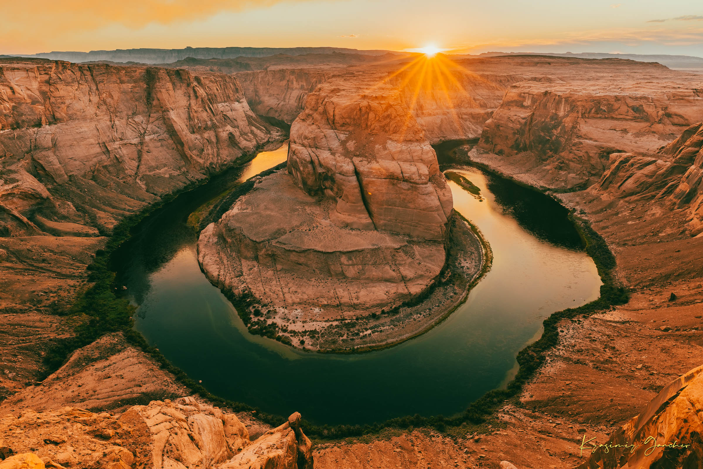 Colorado River forming Horseshoe Bend within a desert canyon in Page during sunset, cloudy sky. #Finish_Acrylic Recess