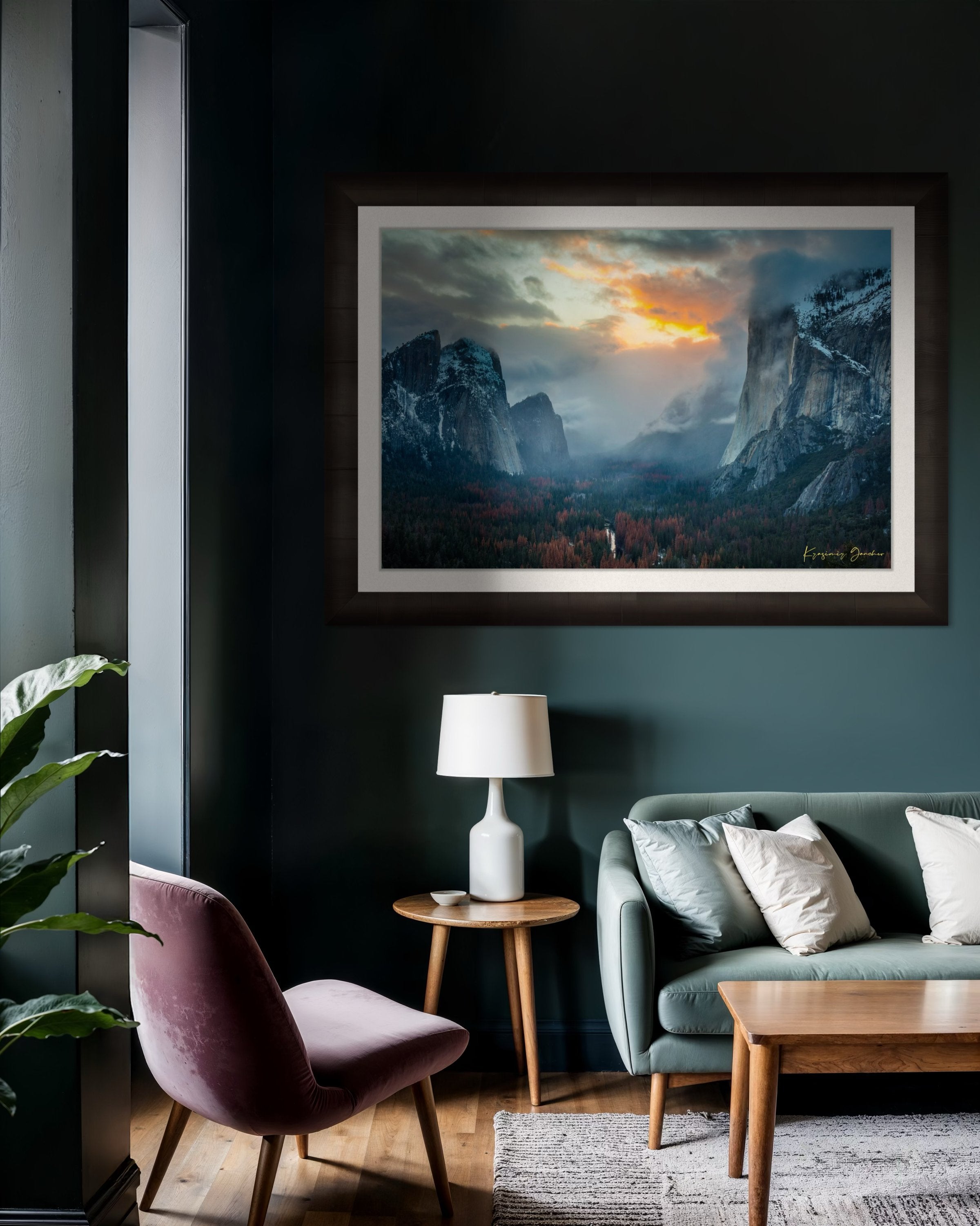Yosemite Valley viewed from reverse tunnel view with dramatic El Capitan granite face and Merced River flowing through the valley. #Finish_Roma Dark Ash Frame & Bright Liner