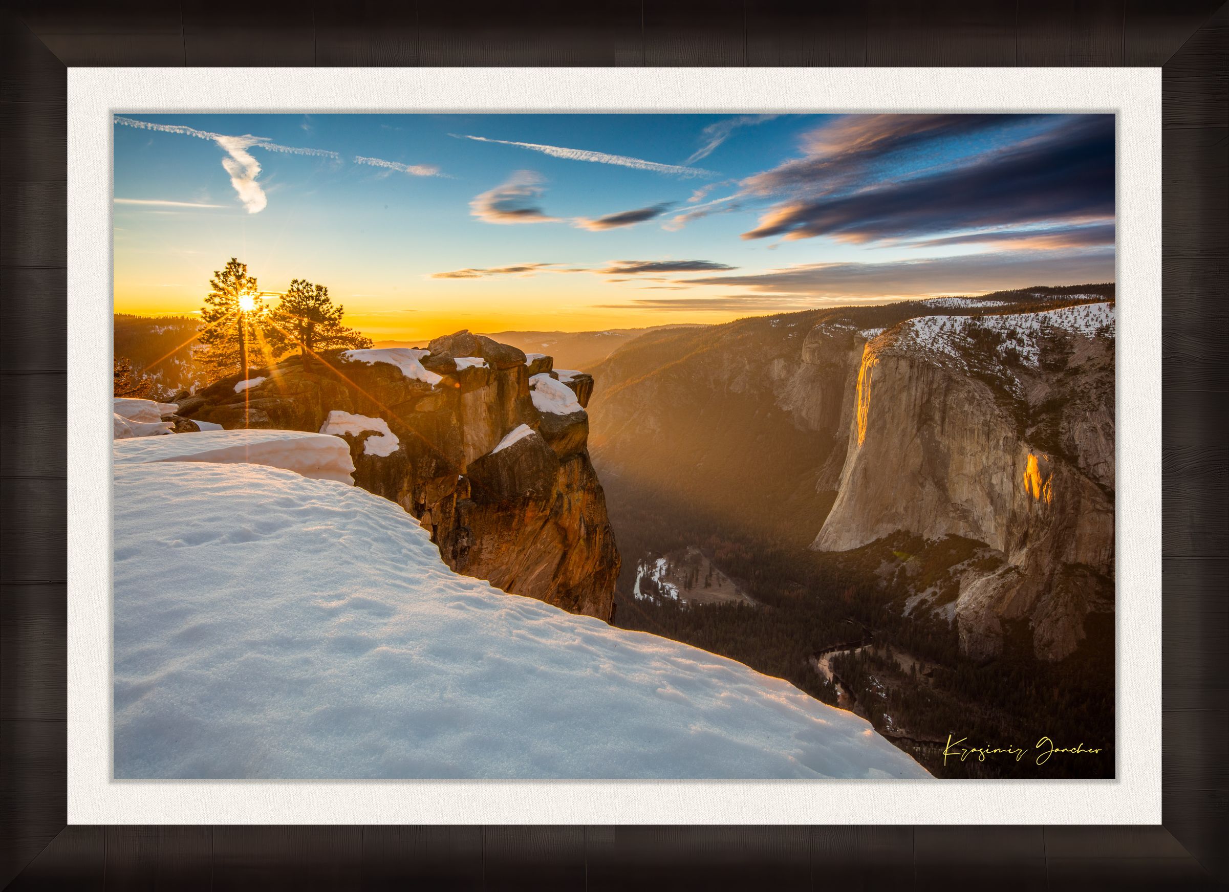Alpine summit of El Capitan in Yosemite National Park at dawn, golden light through rock fissures over a snowfield. #Finish_Roma Dark Ash Frame & Bright Liner