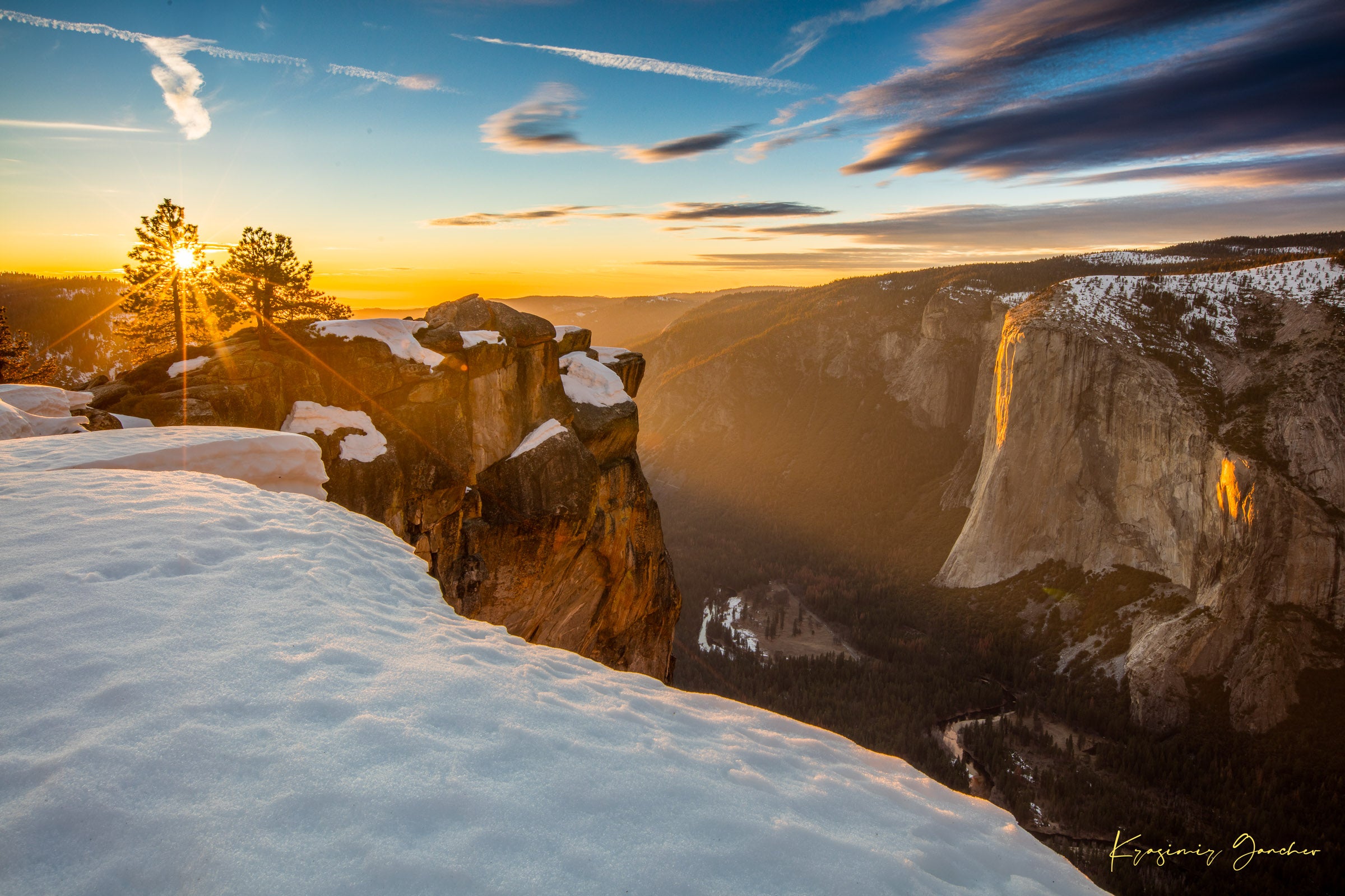 Alpine summit of El Capitan in Yosemite National Park at dawn, golden light through rock fissures over a snowfield. #Finish_Acrylic Recess