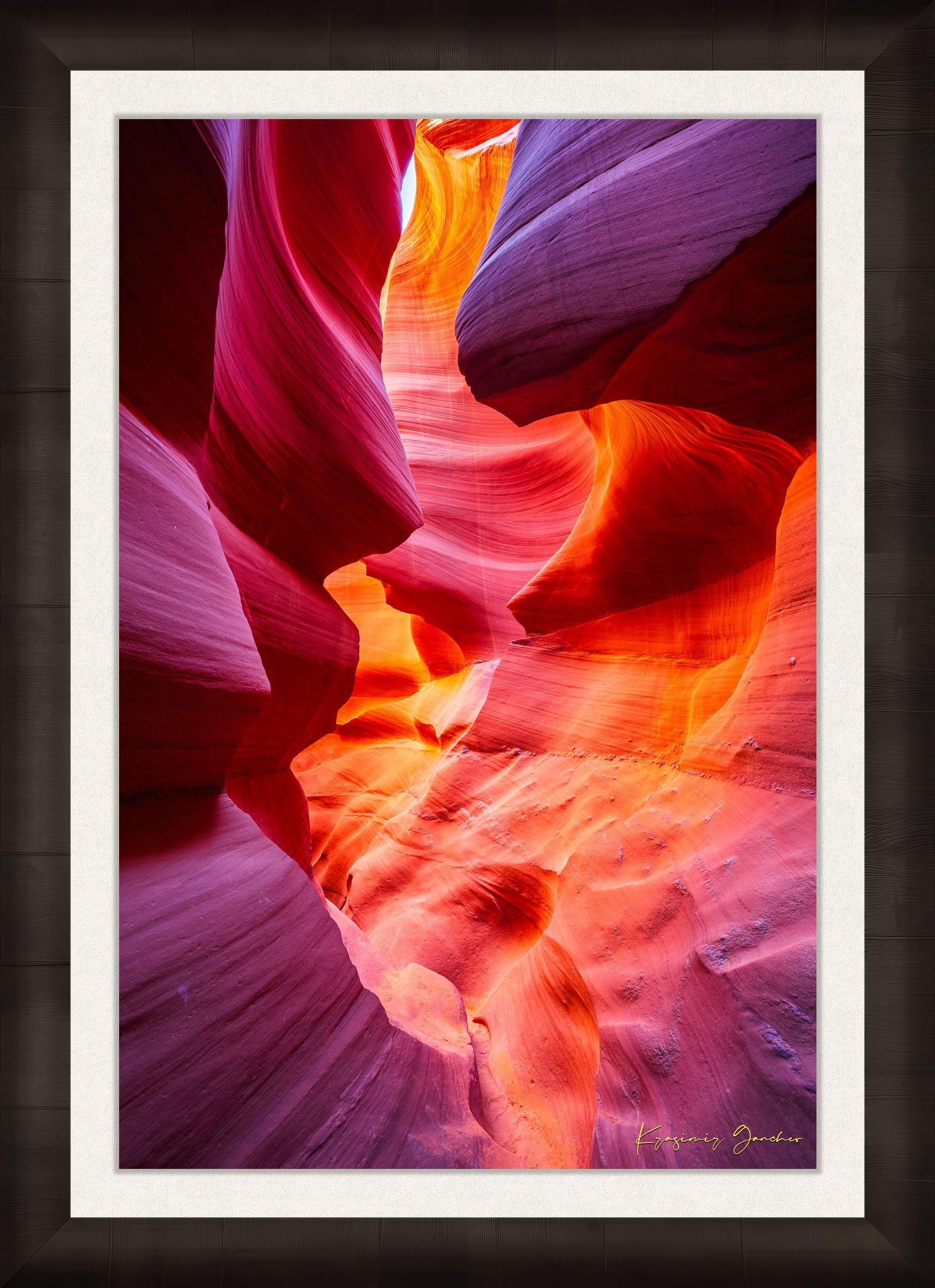 Sculpted sandstone canyon walls in Antelope Canyon, Page, illuminated by natural daylight. #Finish_Roma Dark Ash Frame & Bright Liner