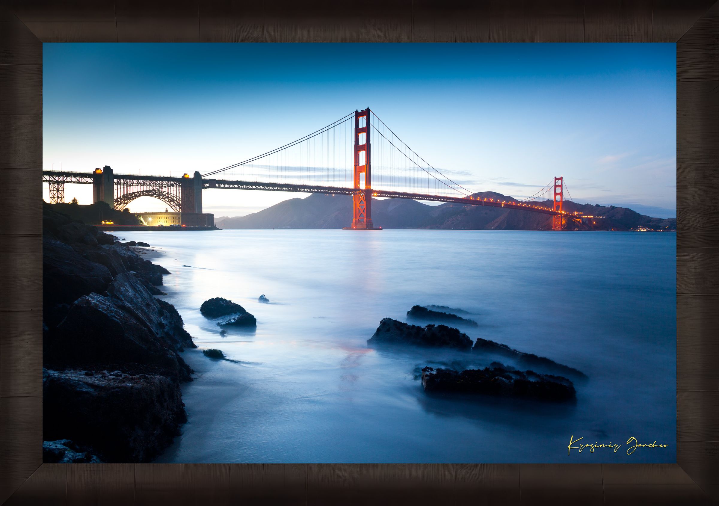 Golden Gate Bridge at dusk overlooking San Francisco Bay with calm water reflecting the sky. #Finish_Roma Dark Ash Frame