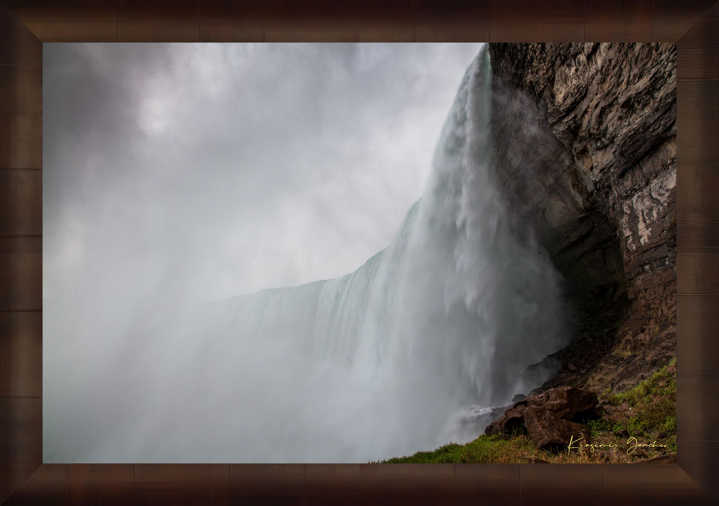 Waterfall descending from cliff edge at Niagara Falls, surrounded by mist and storm clouds. #Finish_Roma Cigar Leaf Frame