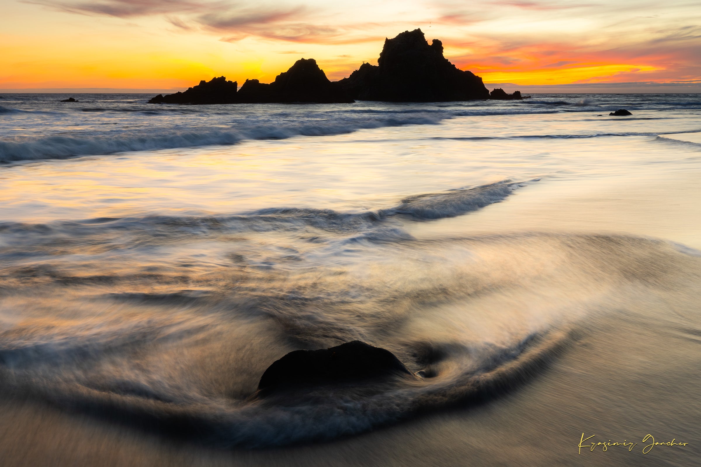 Beach scene at Pfeiffer Beach in Big Sur featuring sea stack, golden hour light, clouds, and gentle rolling waves. #Finish_Acrylic Recess