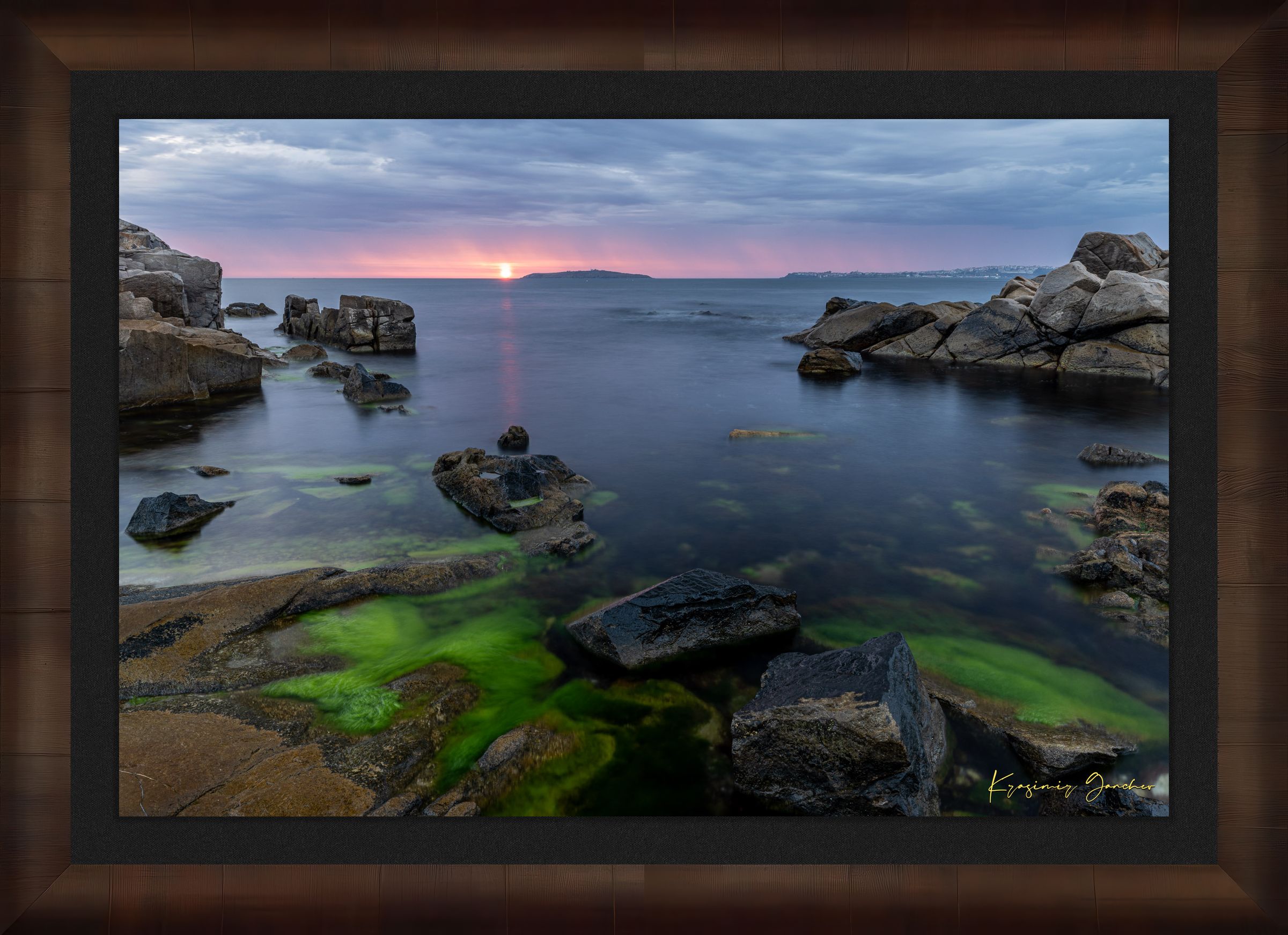 Chernomorets coastal shoreline at sunrise with sea waves under stormy sky and distant rain shadows. #Finish_Roma Cigar Leaf Frame & Dark Liner