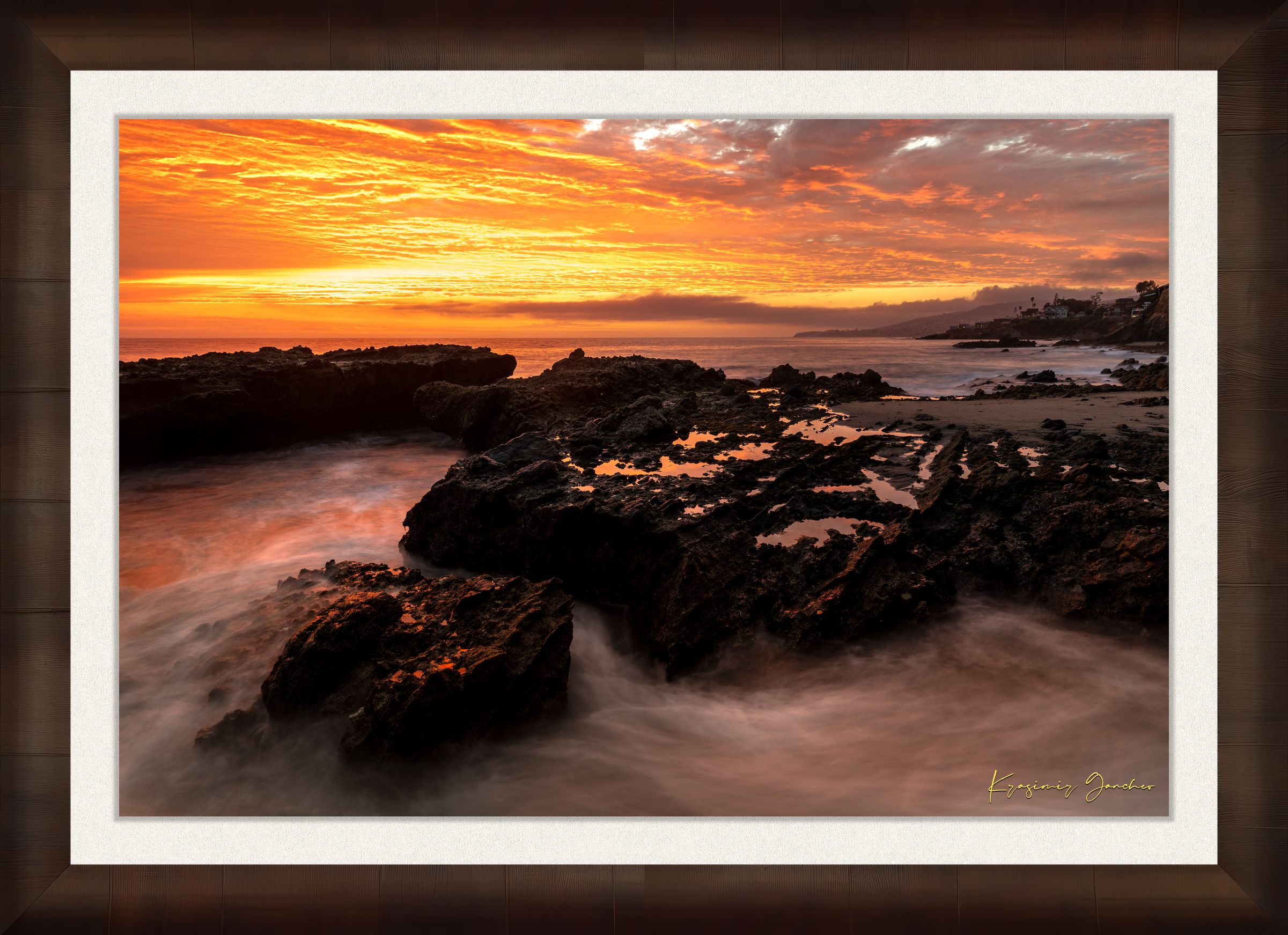 Coastal tide flats of Laguna Beach illuminated by sunset with rolling waves and cloudy skies. #Finish_Roma Cigar Leaf Frame & Bright Liner