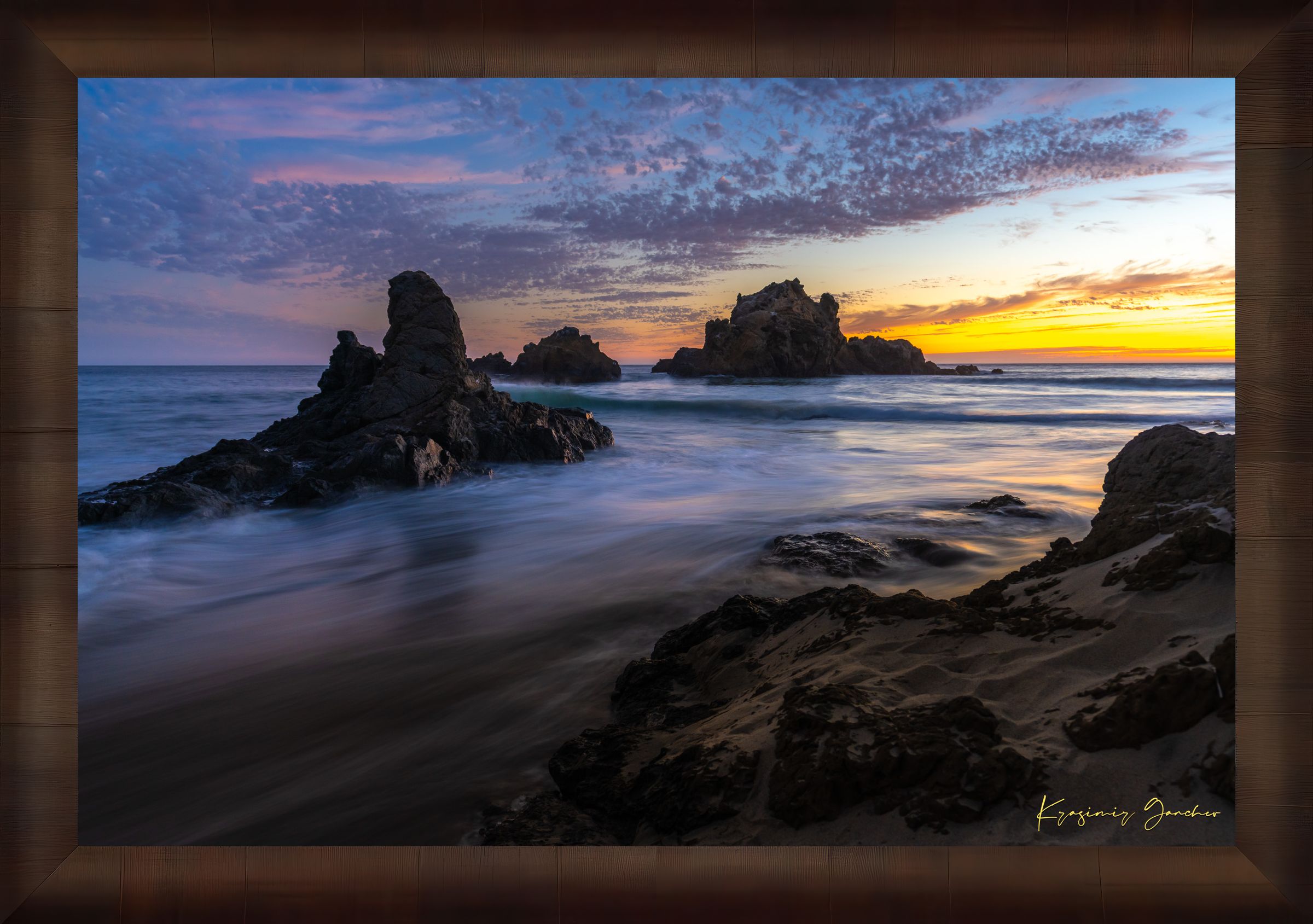 Sunset on Pfeiffer Beach, Big Sur, California, showing ocean waves and coastal rocks under soft light. #Finish_Roma Cigar Leaf Frame